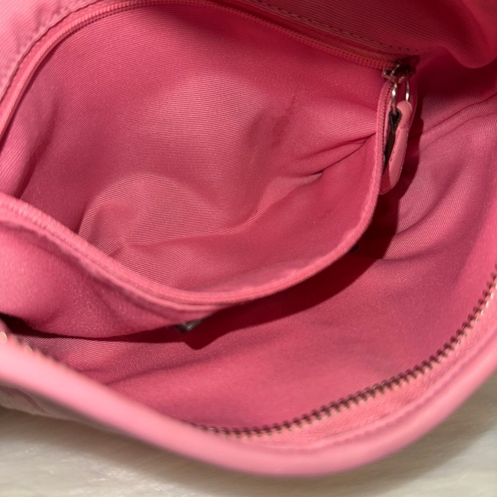 Coach Soho Optic Signature Small Hobo - Picture 9 of 12